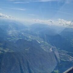 Flugwegposition um 13:28:11: Aufgenommen in der Nähe von Gemeinde Ebbs, Ebbs, Österreich in 2535 Meter